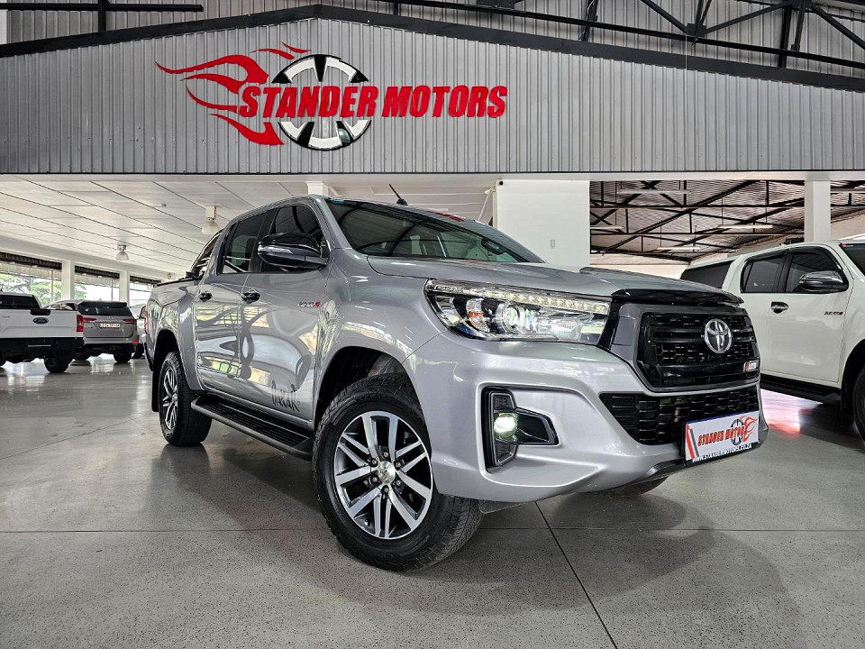 Toyota Hilux 2.8GD-6 double cab Raider auto, image 1