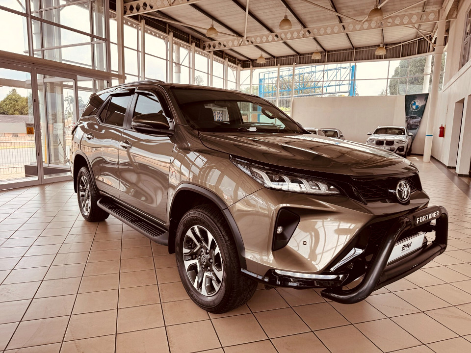 TOYOTA  FORTUNER 2.8GD-6 R/B A/T, image 1