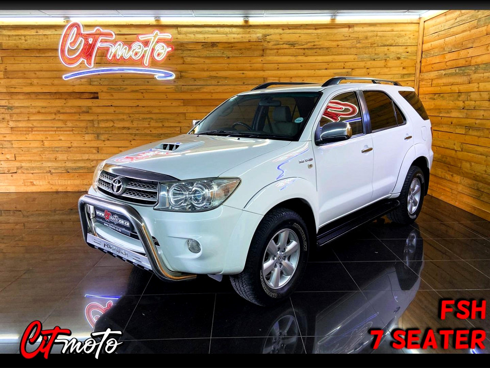Toyota Fortuner 3.0D-4D R/B auto, image 1