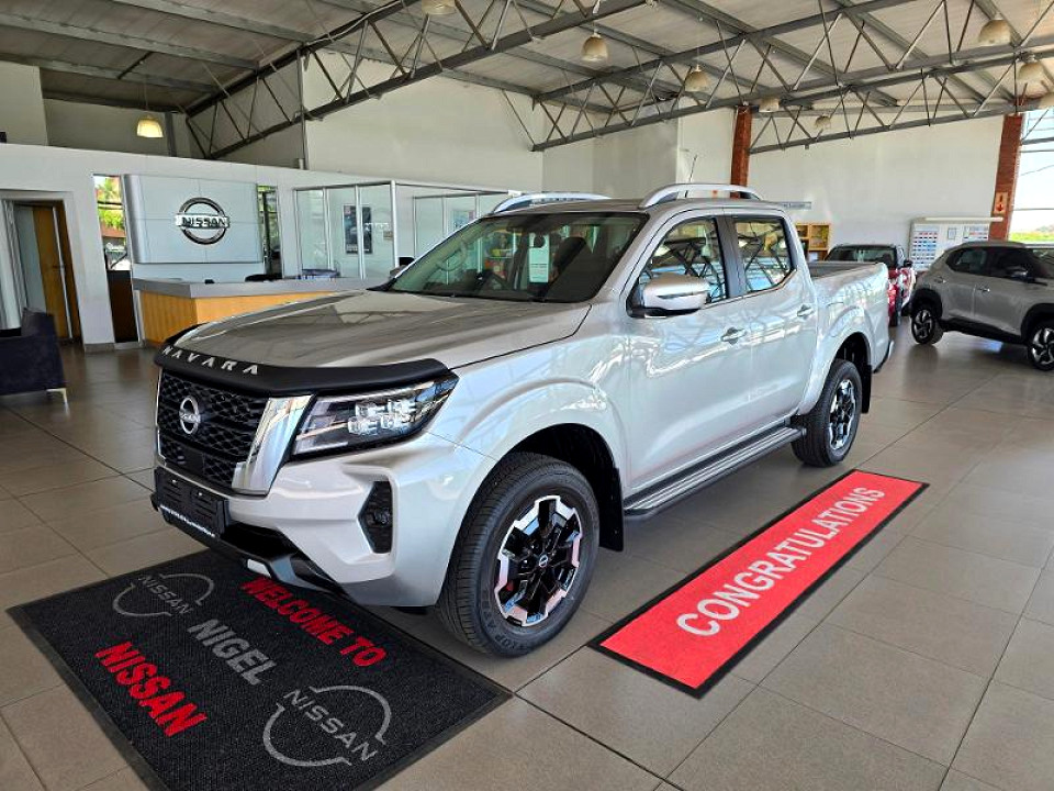 NISSAN NAVARA 2.5D LE 4X2 AT D/C P/U, image 1