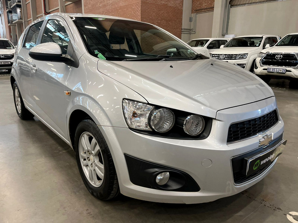 Chevrolet Sonic hatch 1.6 LS, image 1