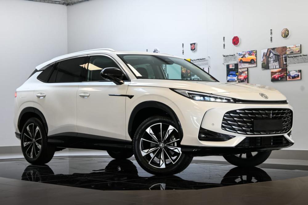 MG HS 2.0T AT Luxury, image 1