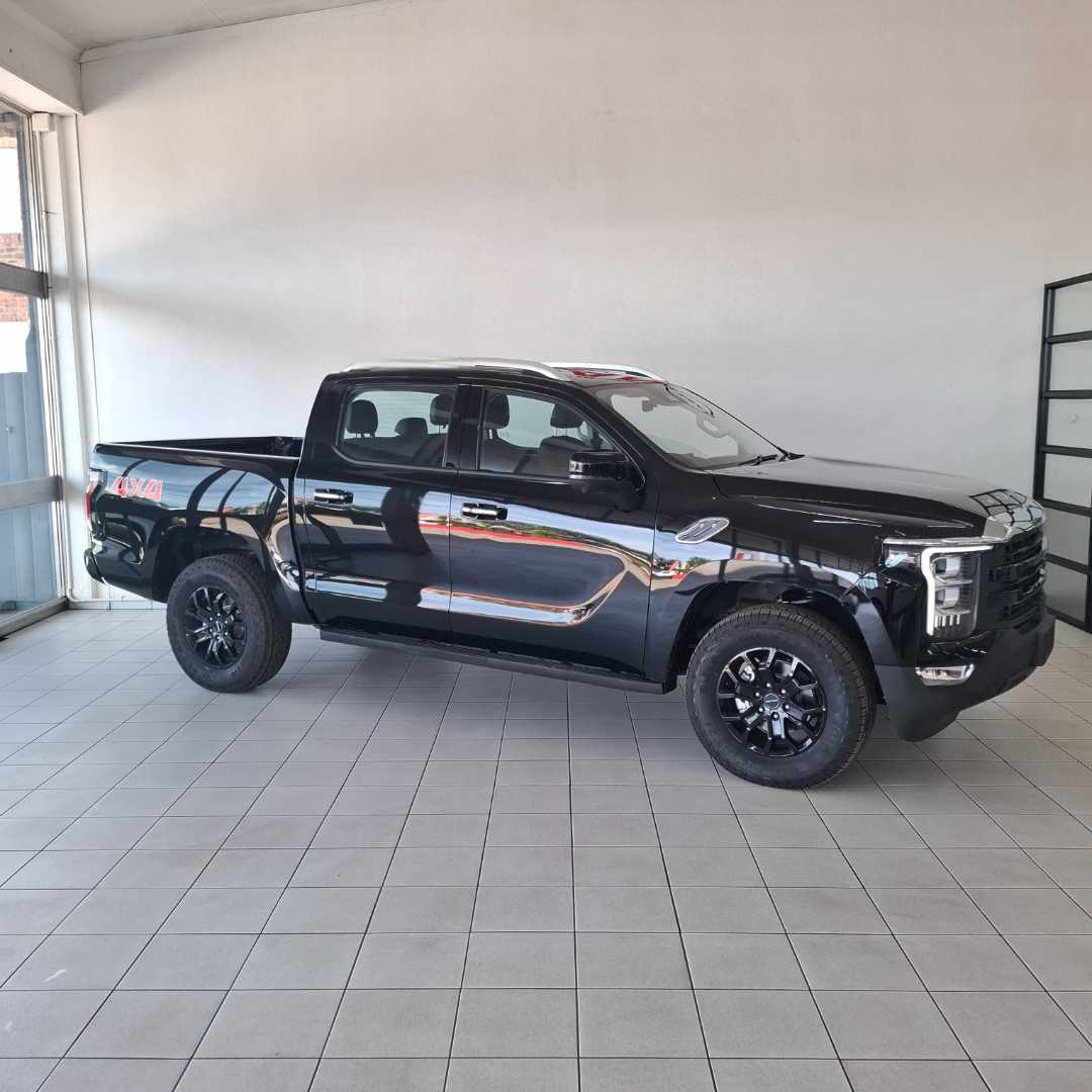 FOTON TUNLAND 2.0D V7 VLX 4X4 A/T P/U D/C, image 2