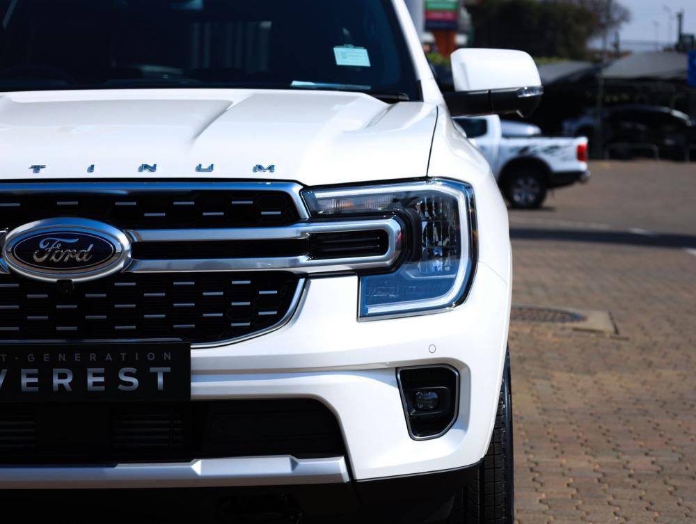 Ford Everest 3.0D V6 Platinum AWD A/T, image 2
