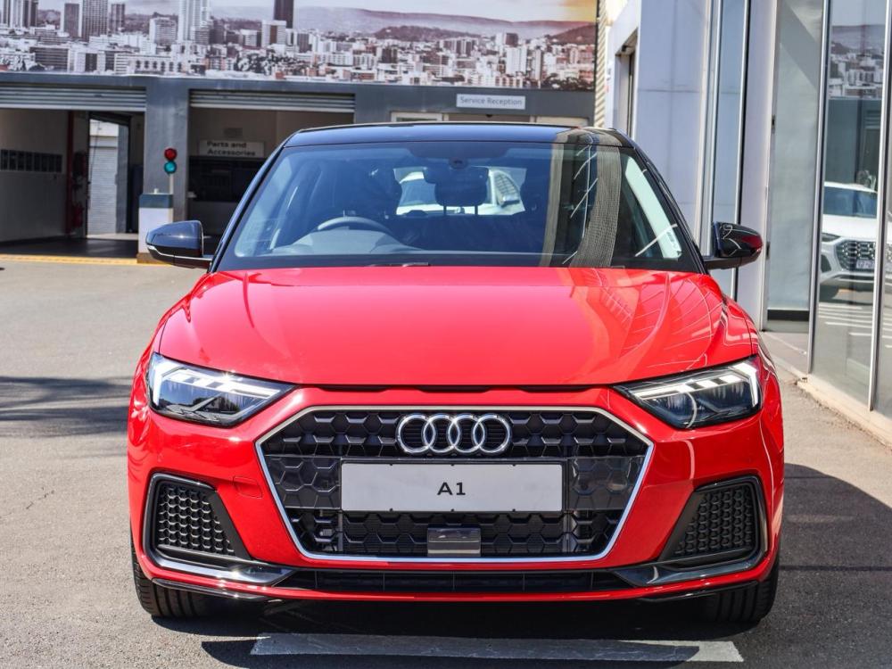 AUDI A1 SPORTBACK 30 TFSI ADVANCED S-TRONIC, image 2