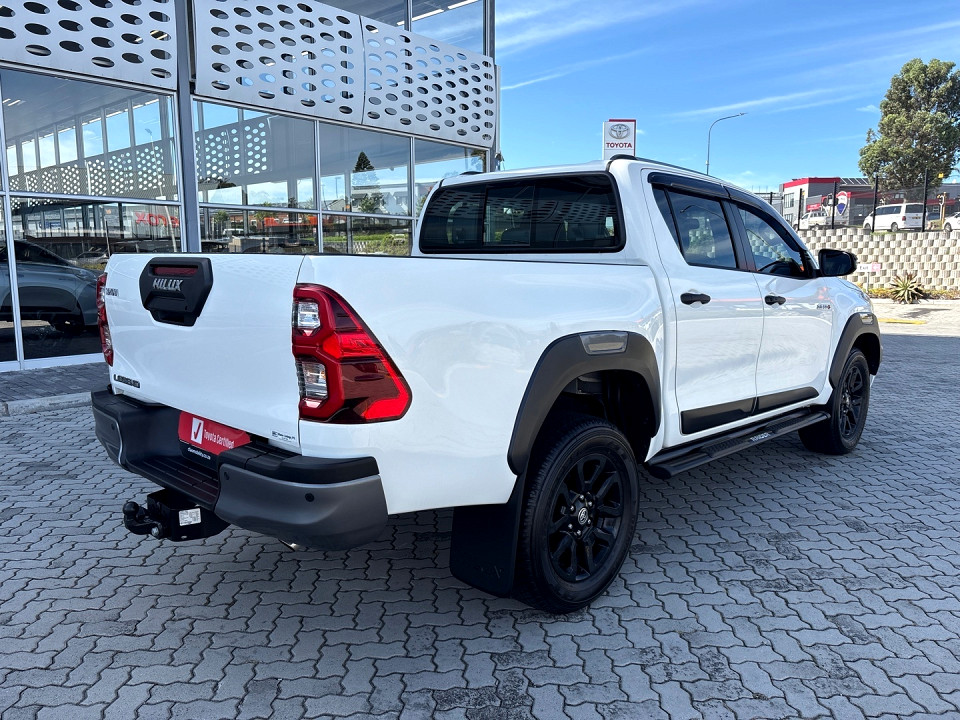 TOYOTA HILUX 2.8 GD-6 RB LEGEND A/T P/U D/C, image 2