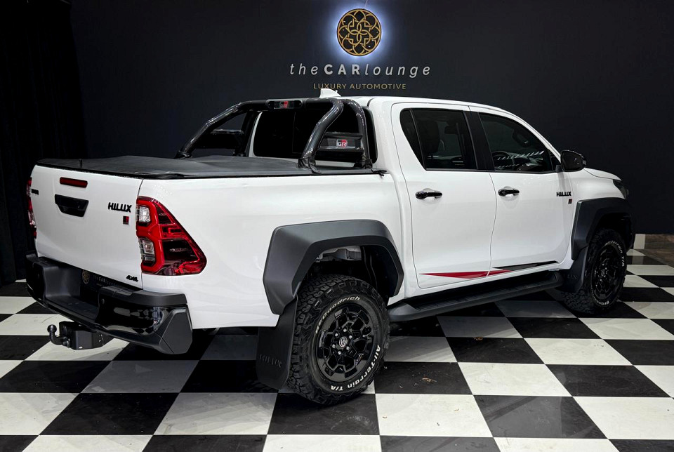 TOYOTA HILUX 2.8 GD-6 GR-S 4X4 A/T P/U D/C, image 2