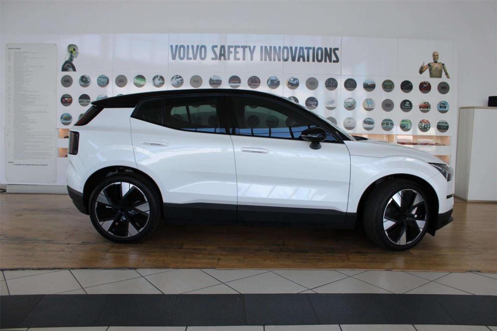 Volvo EX30 Ultra Twin Motor Performance, image 2