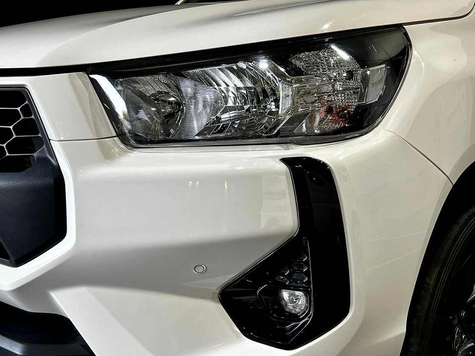 TOYOTA HILUX 2.4 GD-6 RAIDER 4X4 A/T P/U D/C, image 2