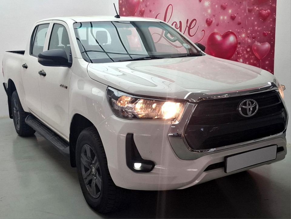 TOYOTA HILUX 2.4 GD-6 RAIDER 4X4 A/T P/U D/C, image 1