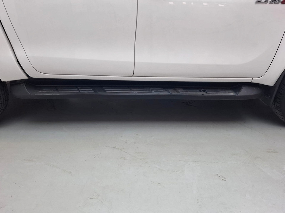 TOYOTA HILUX 2.4 GD-6 RAIDER 4X4 A/T P/U D/C, image 2