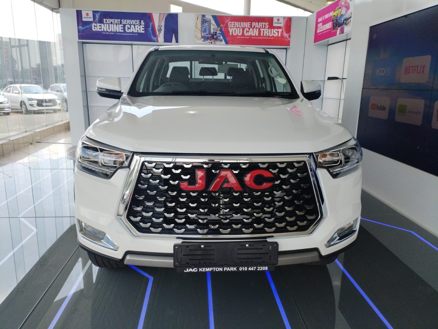 JAC T8 2.0CDi LUX P/U D/C, image 2