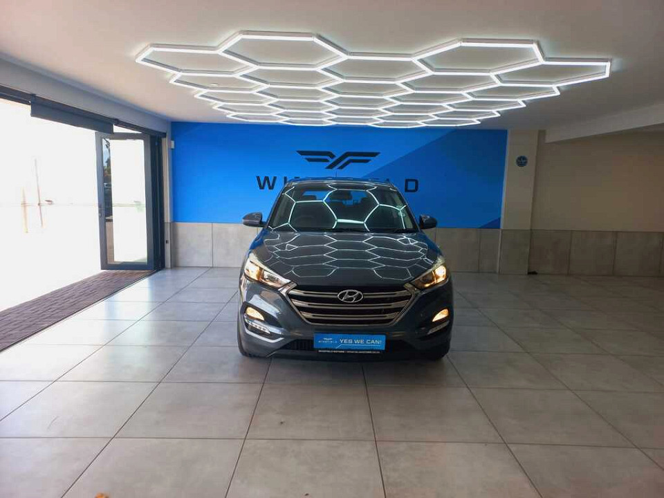 HYUNDAI TUCSON 2.0 PREMIUM A/T, image 2