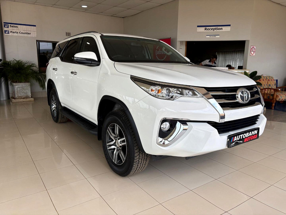 TOYOTA FORTUNER 2.4GD-6 R/B A/T, image 1