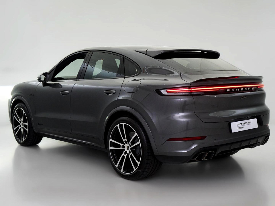 PORSCHE CAYENNE TURBO E-HYBRID COUPE, image 2