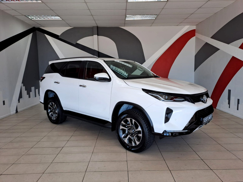 TOYOTA FORTUNER 2.4GD-6 4X4 A/T, image 1