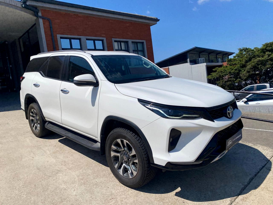 TOYOTA FORTUNER 2.4GD-6 4X4 A/T, image 1