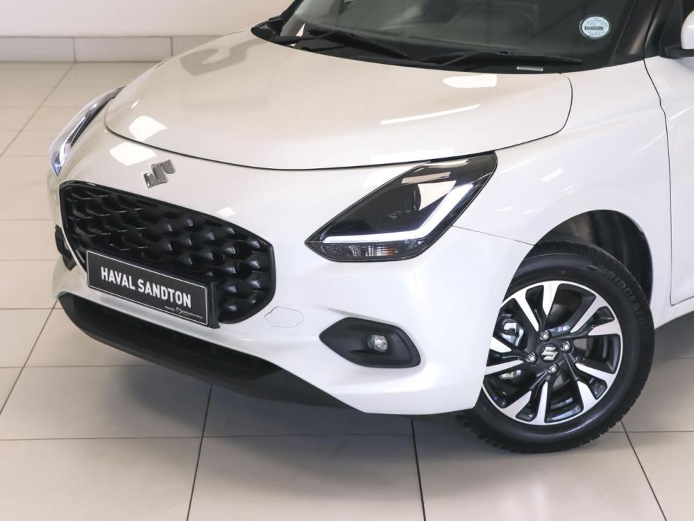 Suzuki Swift 1.2 GLX MT, image 2