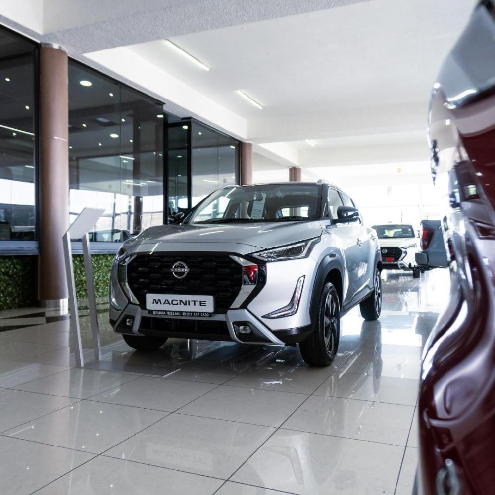 Nissan Magnite 1.0T Acenta Plus CVT, image 1