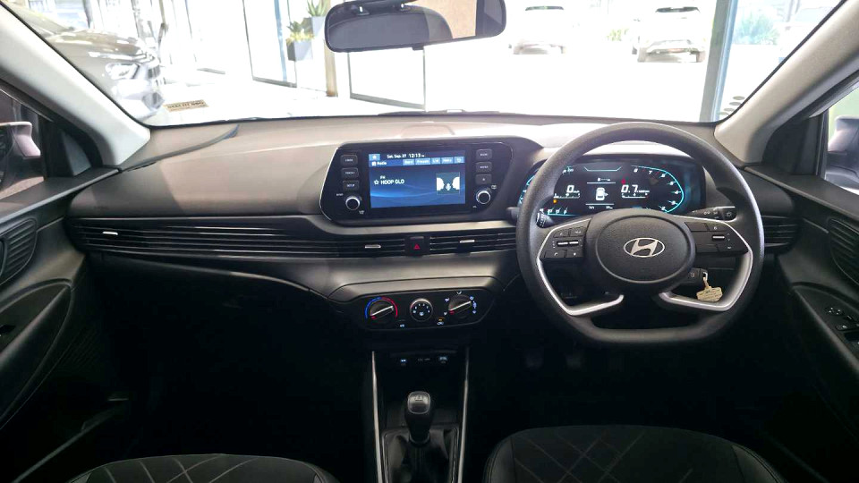 HYUNDAI I20 1.2 PREMIUM, image 2