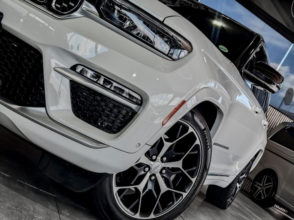 Jeep Grand Cherokee 3.6L Summit Reserve, image 2