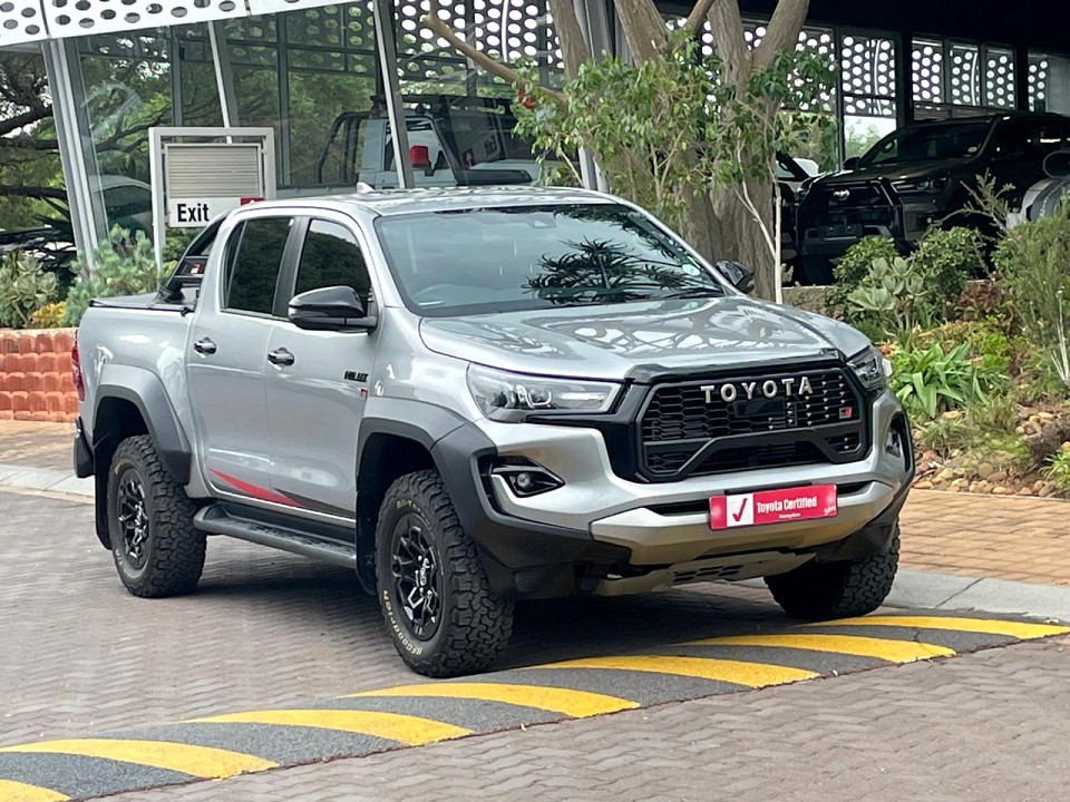 TOYOTA HILUX 2.8 GD-6 GR-S 4X4 A/T P/U D/C, image 2