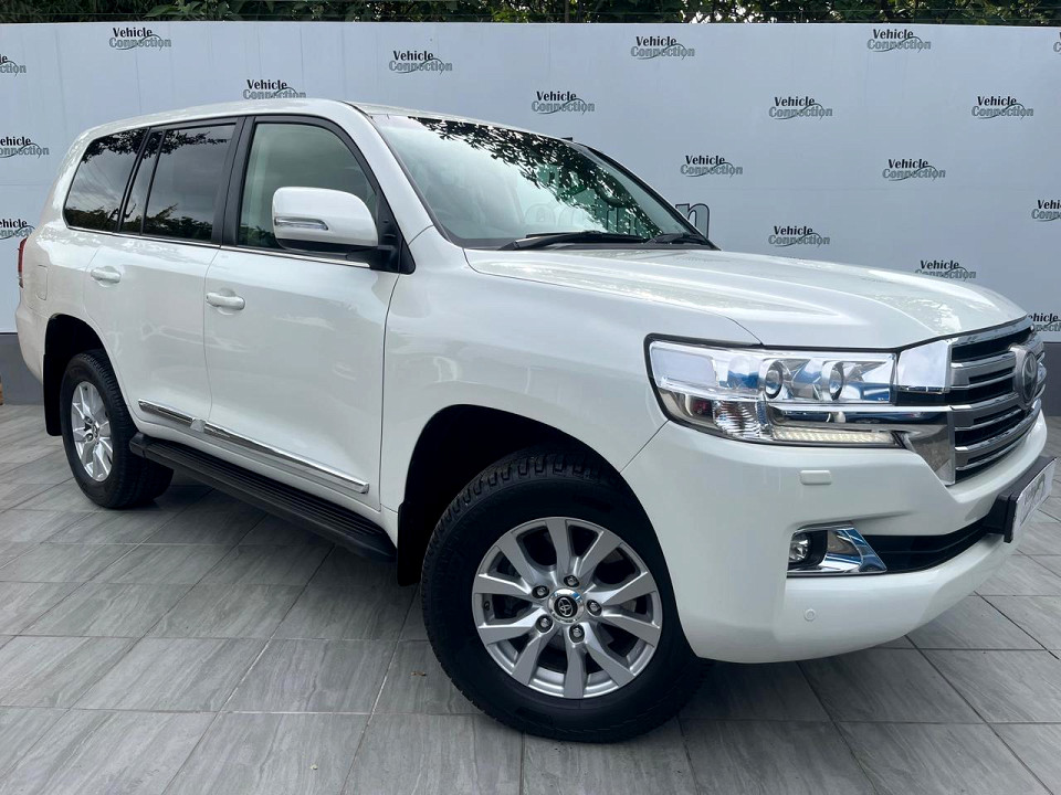 TOYOTA LANDCRUISER 200 V8 4.5D VX A/T, image 1