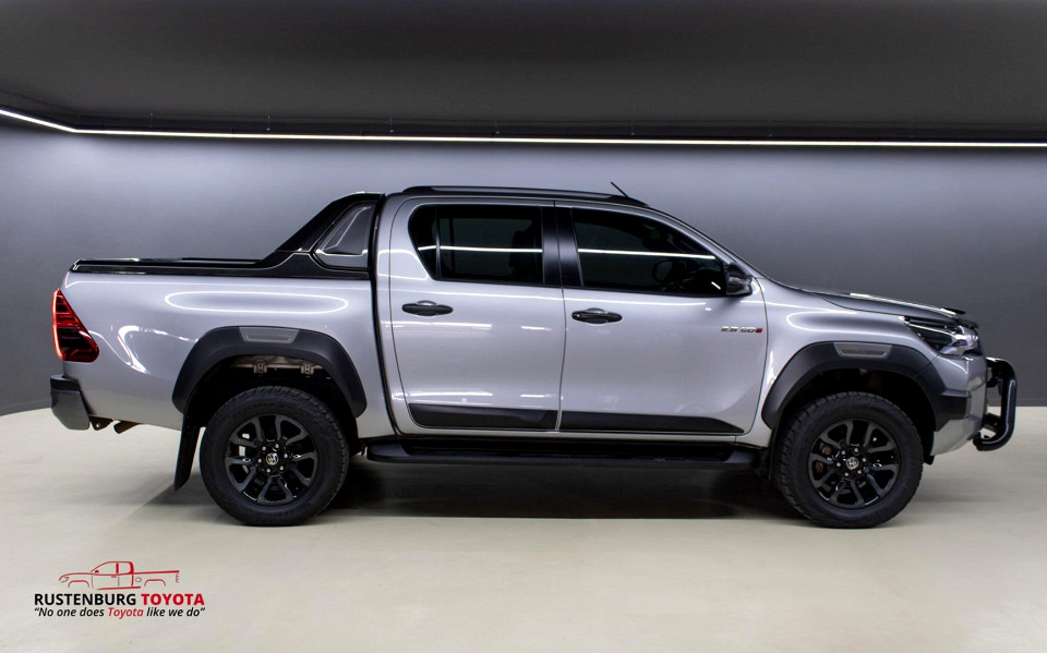 TOYOTA HILUX 2.8 GD-6 RB LEGEND A/T P/U D/C, image 2