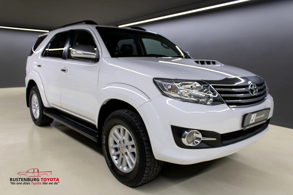 Toyota Fortuner 3.0D-4D 4x4 auto, image 1