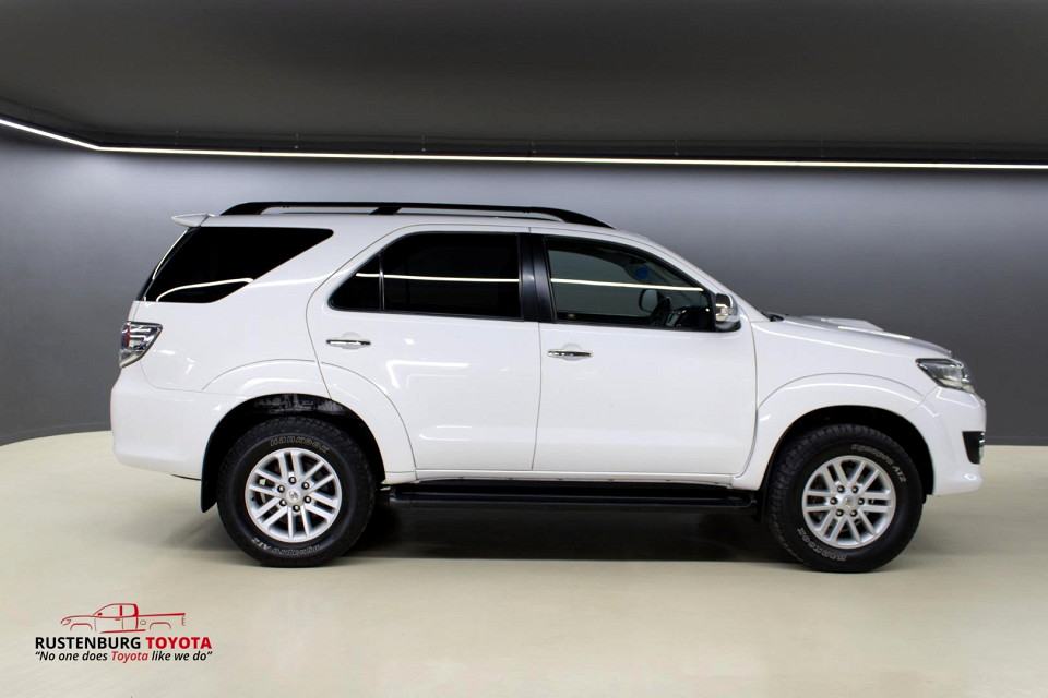 Toyota Fortuner 3.0D-4D 4x4 auto, image 2