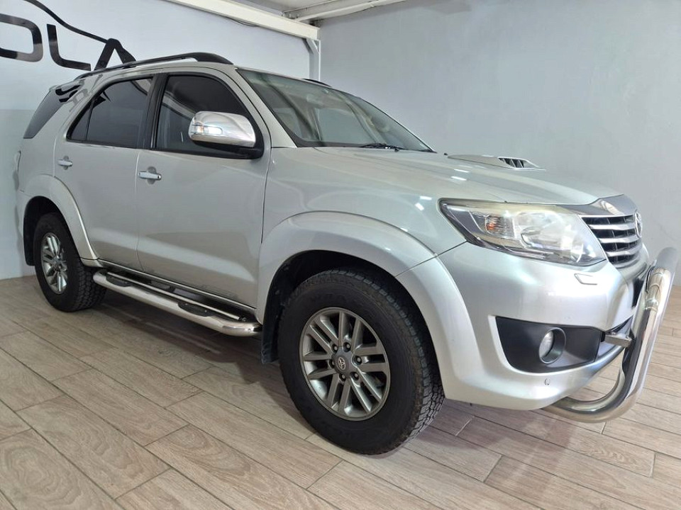 Toyota Fortuner 3.0D-4D 4x4 auto, image 1