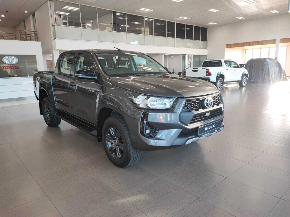 Toyota Hilux Double Cab  2.4GD6 RB Raider AT, image 1