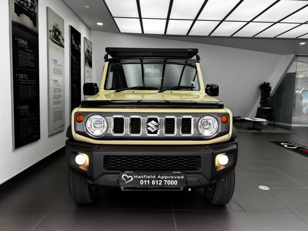Suzuki Jimny 1.5 GLX 5Dr, image 2
