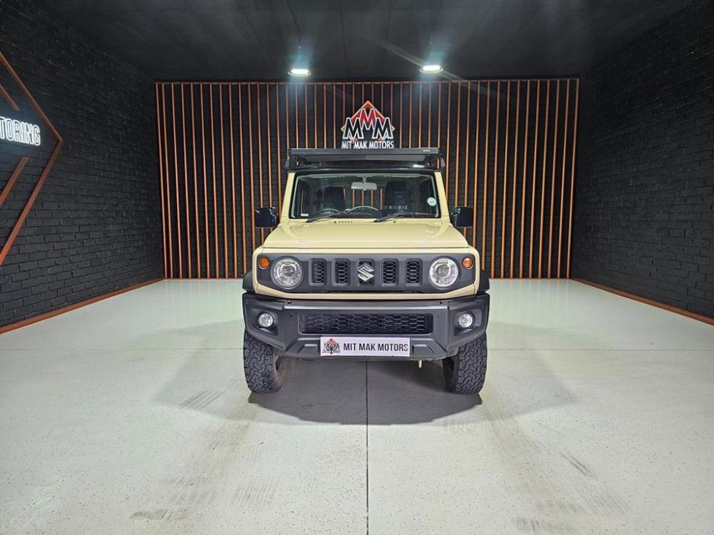 Suzuki Jimny 1.5 GLX Auto, image 2