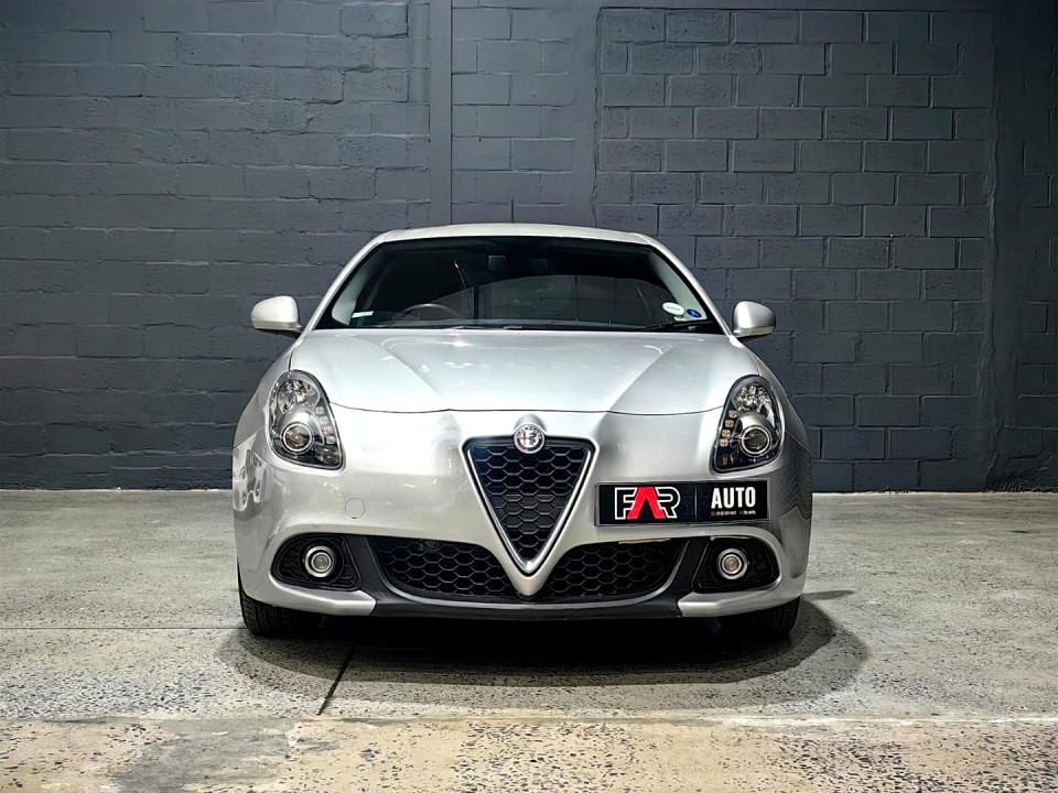 Alfa Romeo Giulietta 1.4TB Super auto, image 2