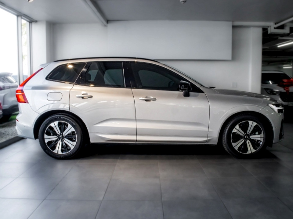 VOLVO XC60 T8 TWIN ENGINE ULTIMATE DARK AWD, image 2