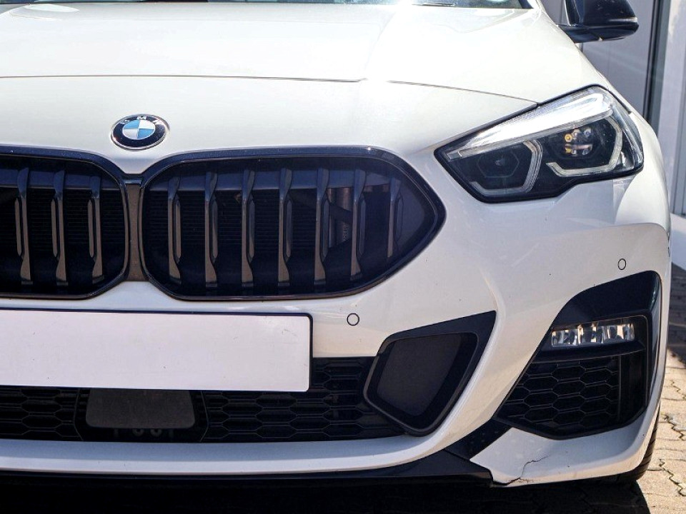 BMW 218i GRAN COUPE MZANSI EDITION A/T (F44), image 2
