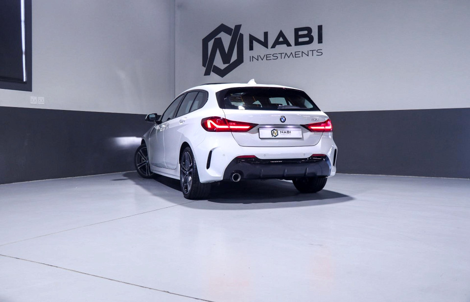 BMW 118i M Sport, image 2