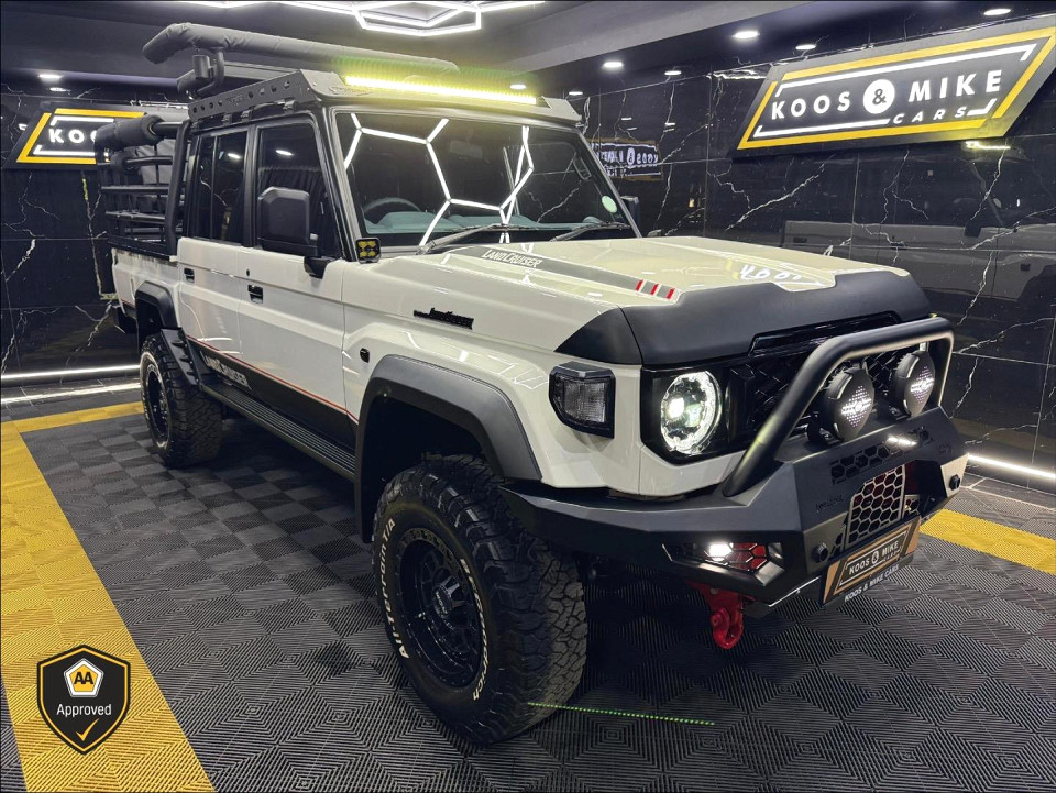 TOYOTA LAND CRUISER 79 2.8 GD-6 P/U D/C A/T, image 2