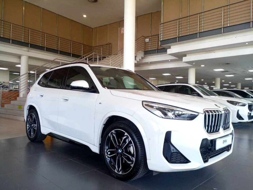 BMW X1 sDRIVE18i M-SPORT, image 1