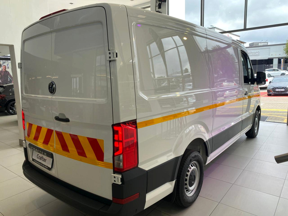 VOLKSWAGEN CRAFTER 35 2.0TDi MWB 103KW 4MOT F/C P/V, image 2