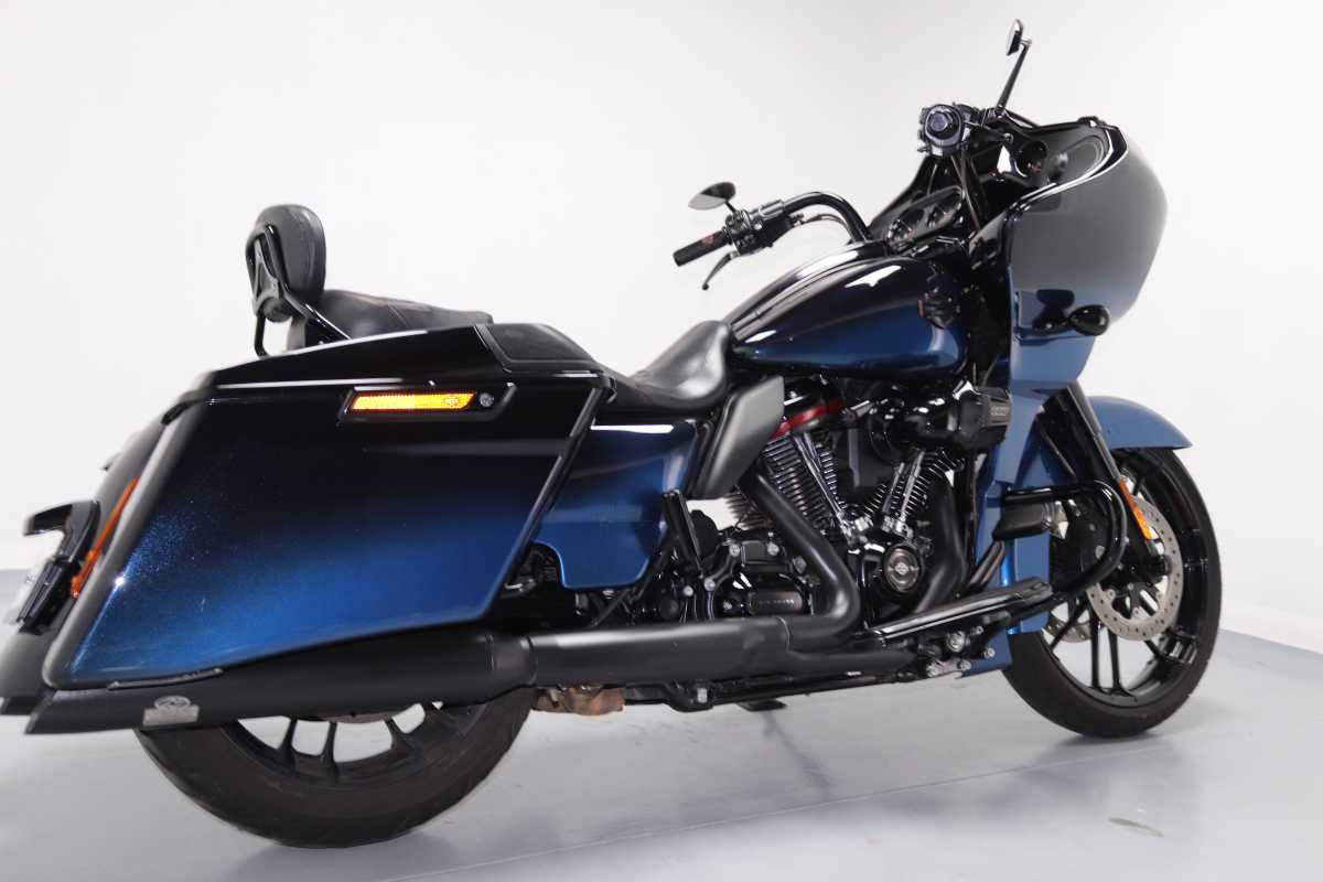 HARLEY DAVIDSON CVO ROAD GLIDE 117, image 2