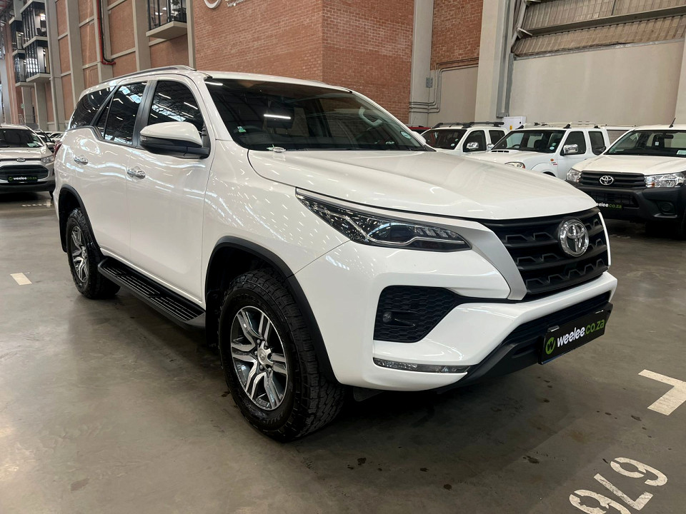 TOYOTA FORTUNER 2.4GD-6 4X4 A/T, image 1