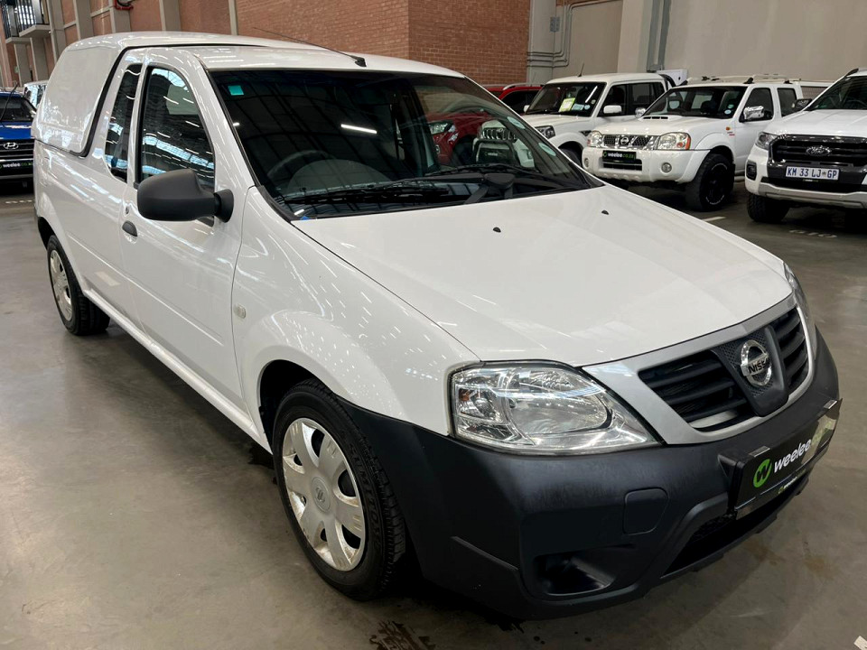 NISSAN NP200 1.6  A/C SAFETY PACK P/U S/C, image 1