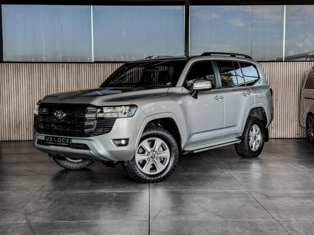 Toyota Land Cruiser 300 V6 3.3D GX-R, image 1