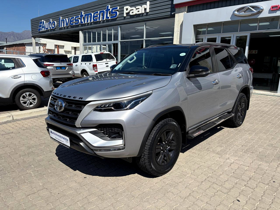 Toyota Fortuner 2.4GD-6 R/B A/T, image 1