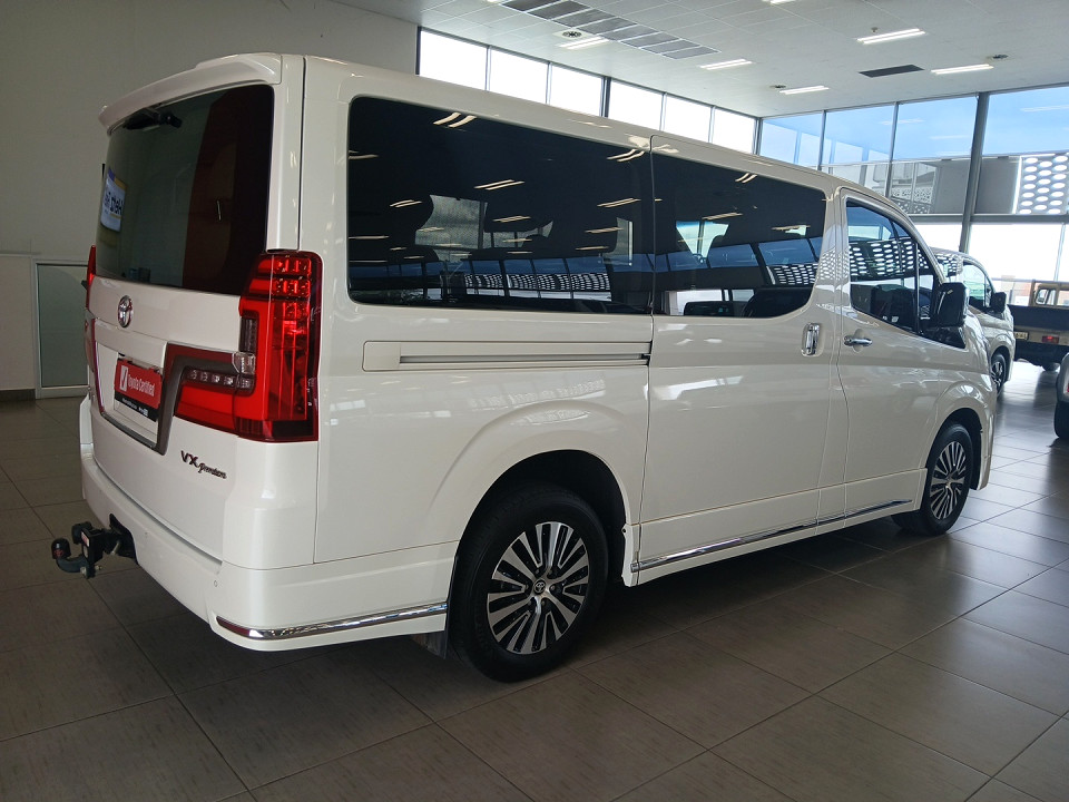 TOYOTA QUANTUM 2.8 VX 6 SEAT, image 2