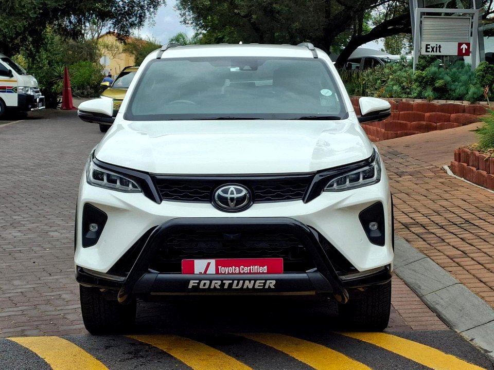 TOYOTA  FORTUNER 2.8 GD-6 4X4 VX A/T, image 2