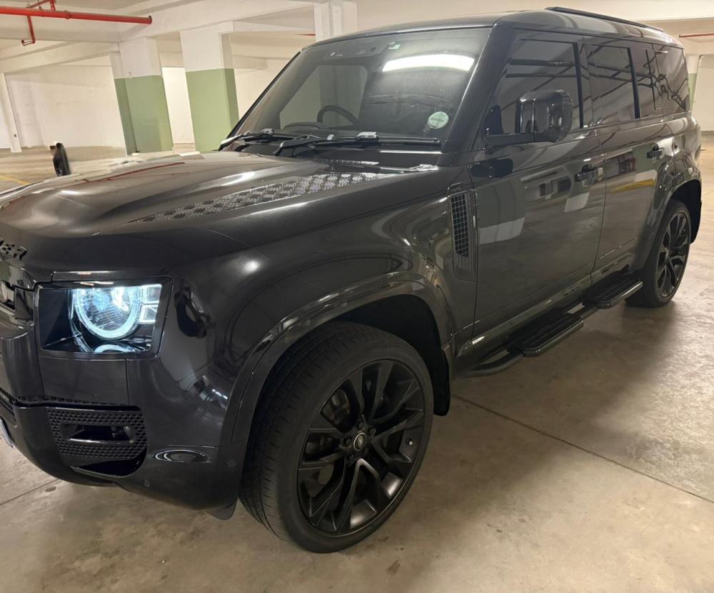 Land Rover Defender 110 D300 SE X-Dynamic (221KW), image 1