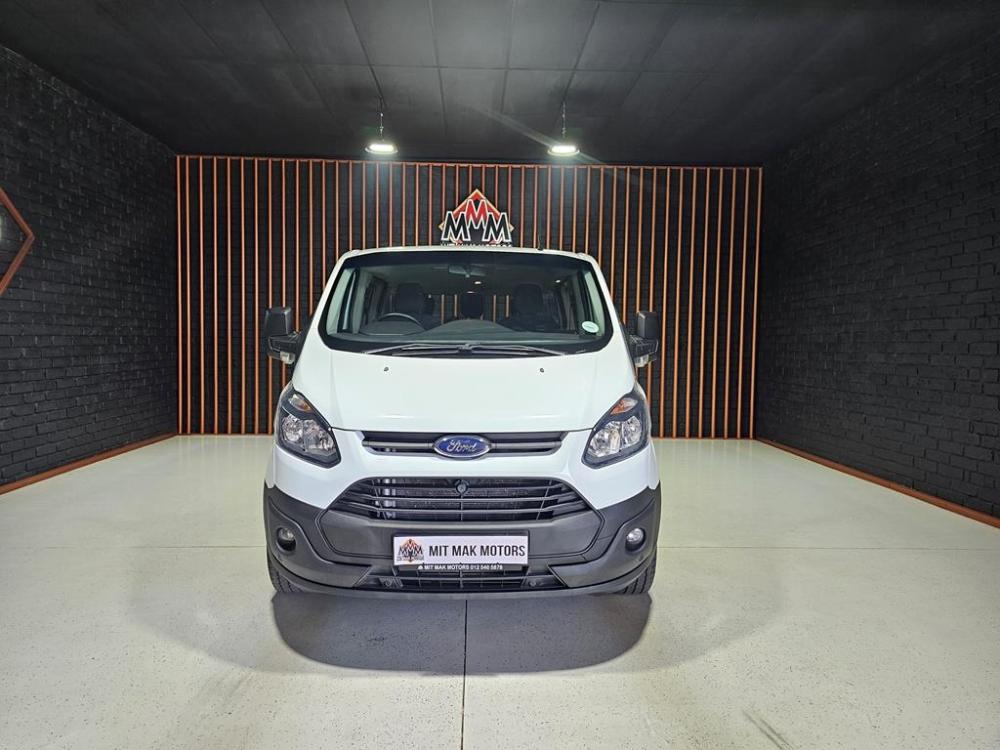 Ford Tourneo Custom 2.2TDCi LWB Ambiente, image 2